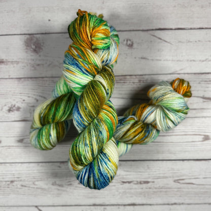 Macaw-roni/Dyed to order